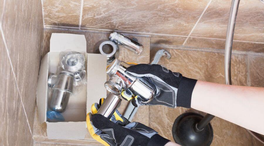 Professional gutter cleaning in Hamel, MN
